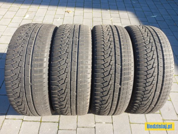Opony zimowe 205/55R16