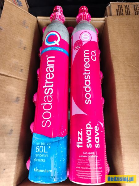 Pełne butelki SodaStream różowe