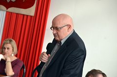 Burmistrz Miasta Radzyń Podlaski Witold Kowalczyk podczas sesji Rady Miasta